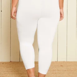Nikibiki Seamless X Asoph Plus Size Capri Leggings -Radiant Drape Sales 2008131 002 3