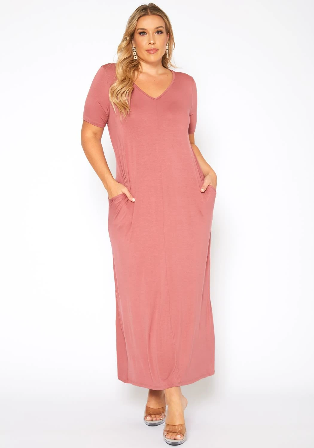 Plus Size V-Neck Short Sleeve Maxi Dress With Pockets 2 Plus Size V-Neck Short Sleeve Maxi Dress With Pockets - Image 2