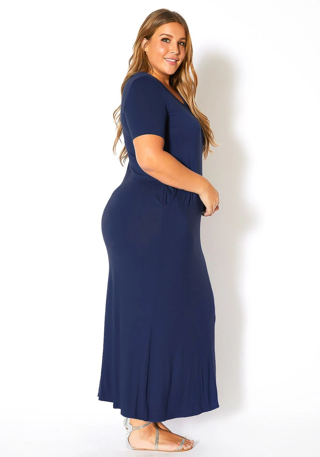 Plus Size V-Neck Short Sleeve Maxi Dress With Pockets 2 Plus Size V-Neck Short Sleeve Maxi Dress With Pockets - Image 2