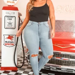 Vibrant Plus Size Classic Light Blue Washed Knee Rip Denim Jeans