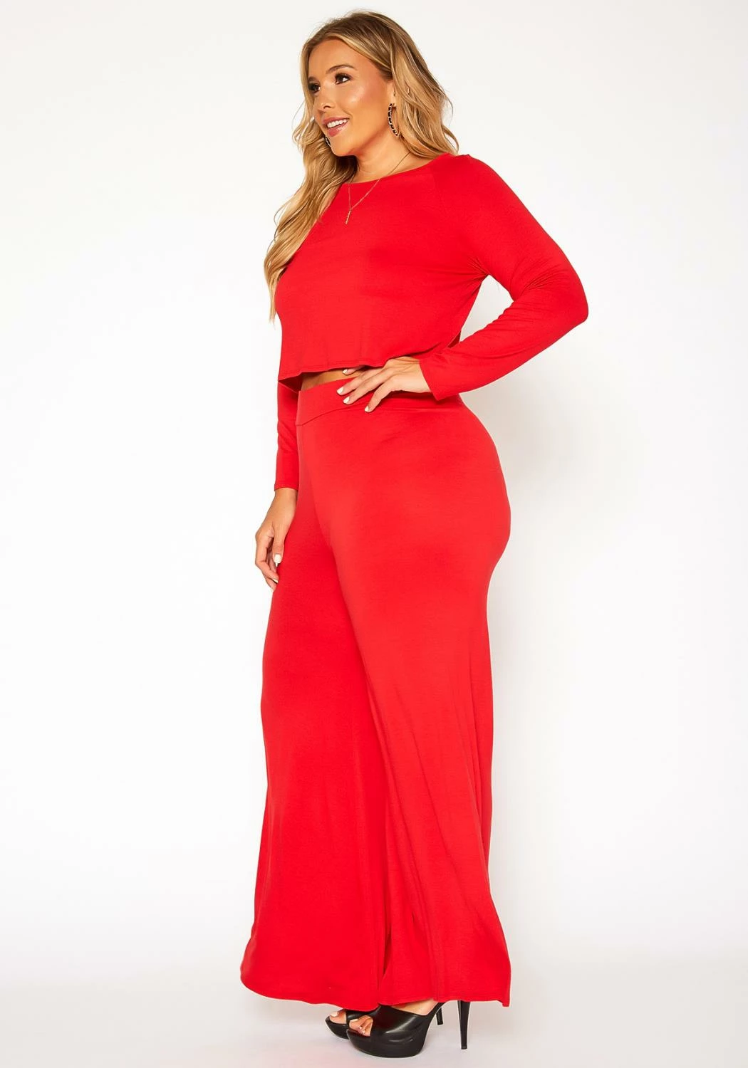 Asoph Plus Size Casual Cropped Sweater & Flare Legging Set 3 Asoph Plus Size Casual Cropped Sweater & Flare Legging Set - Image 3