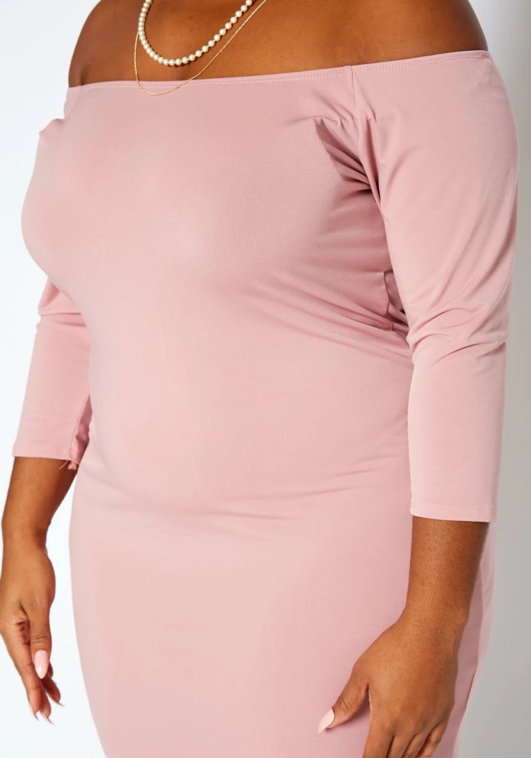 Asoph Plus Size Sincere Off Shoulder Bodycon Maxi Dress 5 Asoph Plus Size Sincere Off Shoulder Bodycon Maxi Dress - Image 5