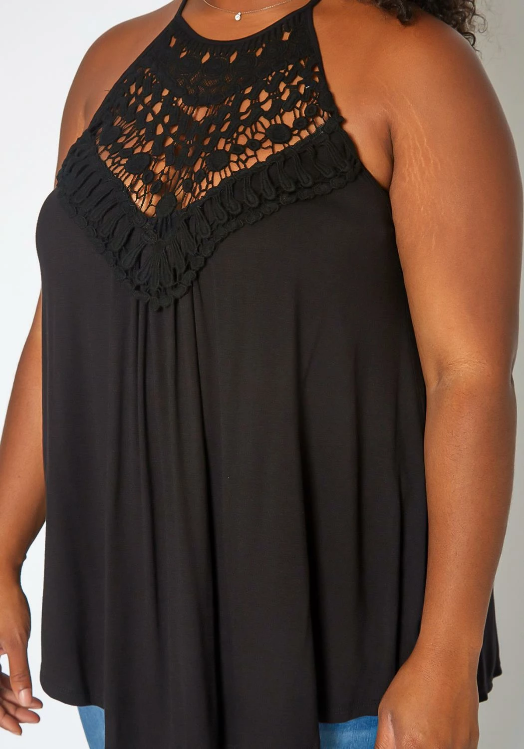 Asoph Plus Size Crochet Hem Cami Top 5 Asoph Plus Size Crochet Hem Cami Top - Image 5