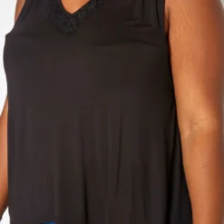 Asoph Plus Size Lace Hem V Neck Tank Top -Radiant Drape Sales 2018035 001 4