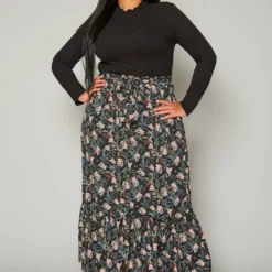 Plus Size Floral Pattern Flare Maxi Skirt