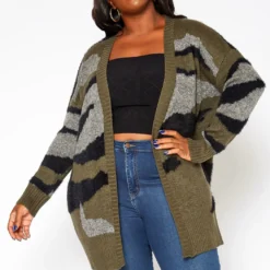 Asoph Plus Size Camo Print Knit Cardigan