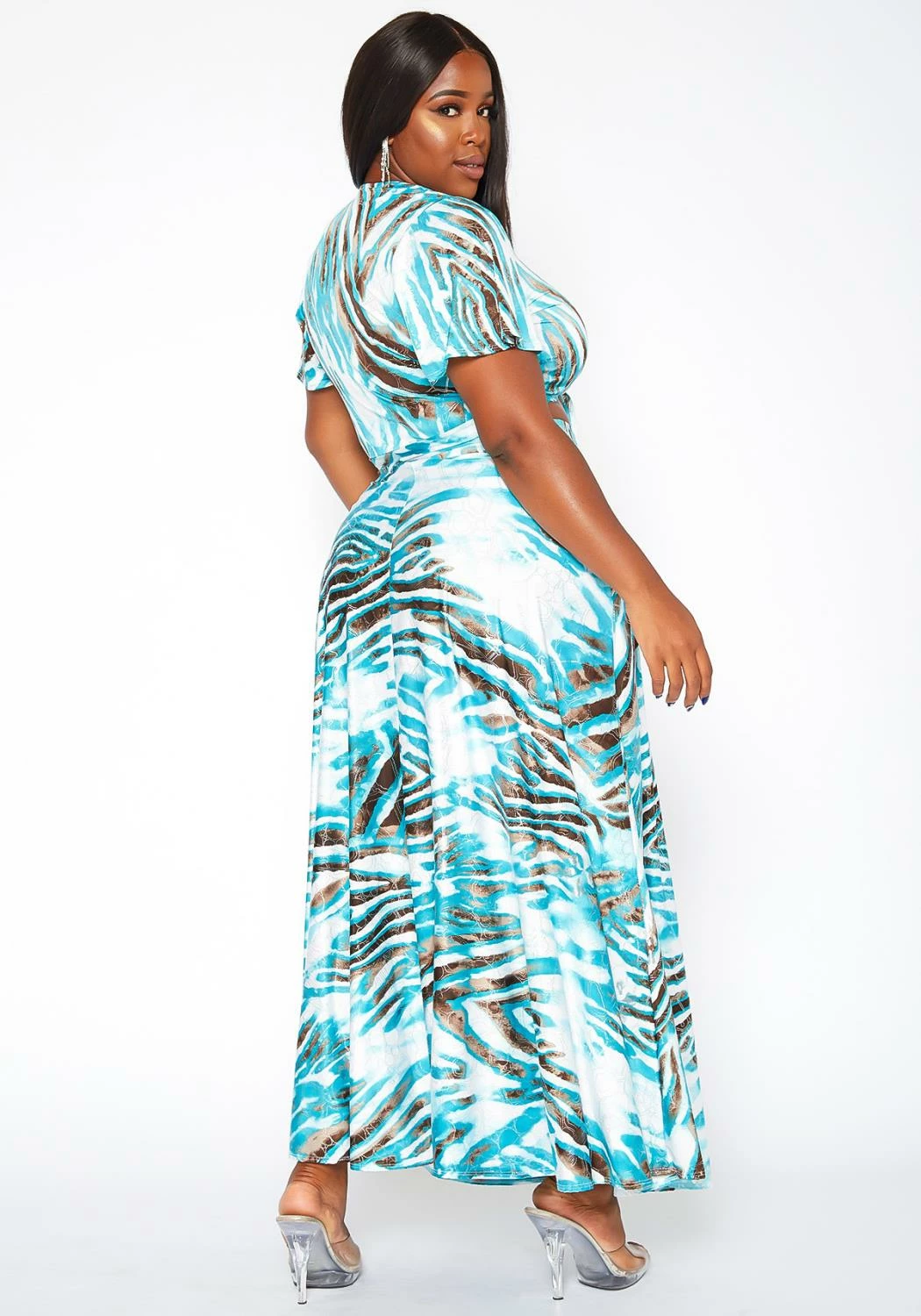 Asoph Plus Size Silver Lining Crop Top & Flare Maxi Skirt Set 4 Asoph Plus Size Silver Lining Crop Top & Flare Maxi Skirt Set - Image 4