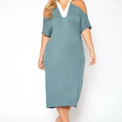 Plus Size Collar Neck Flare Midi Dress