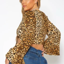 Plus Size Leopard Print Tie Front Crop Top -Radiant Drape Sales 2018872 106 3