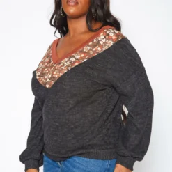 Plus Size Floral Print V Neck Long Sleeve Top -Radiant Drape Sales 2019283 108 2