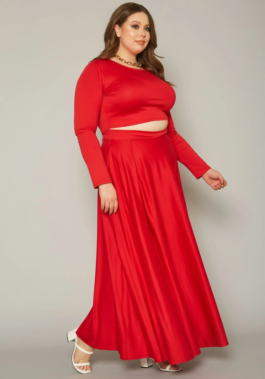 Plus Size Crop Top & Maxi Flare Skirt Set 3 Plus Size Crop Top & Maxi Flare Skirt Set - Image 3