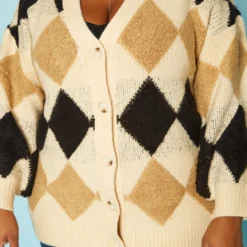 Plus Size Diamond Plaid Knit Cardigan -Radiant Drape Sales 2019363 001 4
