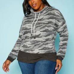 Plus Size Camo Pattern Funnel Neck Sweater