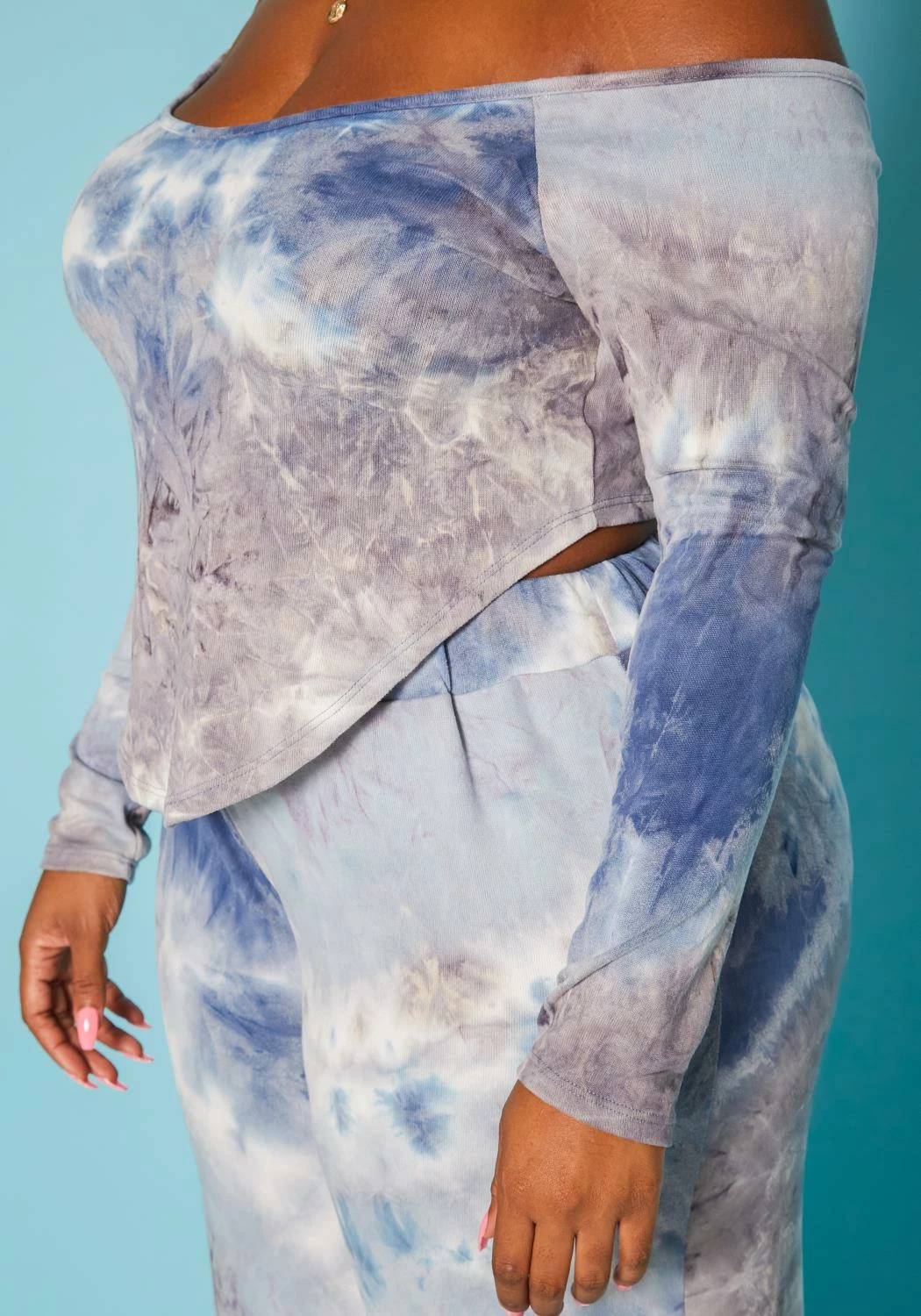 Plus Size Multi Print Crop Top & Flare Pants Set 5 Plus Size Multi Print Crop Top & Flare Pants Set - Image 5