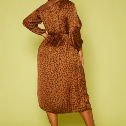 Plus Size Leopard Print Belted Satin Midi Dress 8 Plus Size Leopard Print Belted Satin Midi Dress -Radiant Drape Sales 2019623 106 3