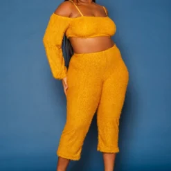 Plus Size Fuzzy Knit Crop Top & Capri Pants Set