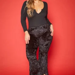 Plus Size Mid Rise Velvet Flare Leggings