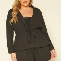 Plus Size Notch Collar Blazer & Shorts Set