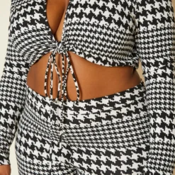 Plus Size Houndstooth Crop Top & Pants Set 9 Plus Size Houndstooth Crop Top & Pants Set -Radiant Drape Sales 2020339 001 5