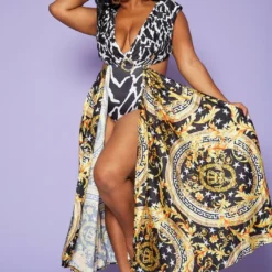 Plus Size Greca Artwork Abstract Swimsuit