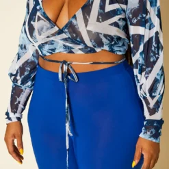 Plus Size Abstract Crop Top & Leggings Set 11 Plus Size Abstract Crop Top & Leggings Set -Radiant Drape Sales 2020397 001 6