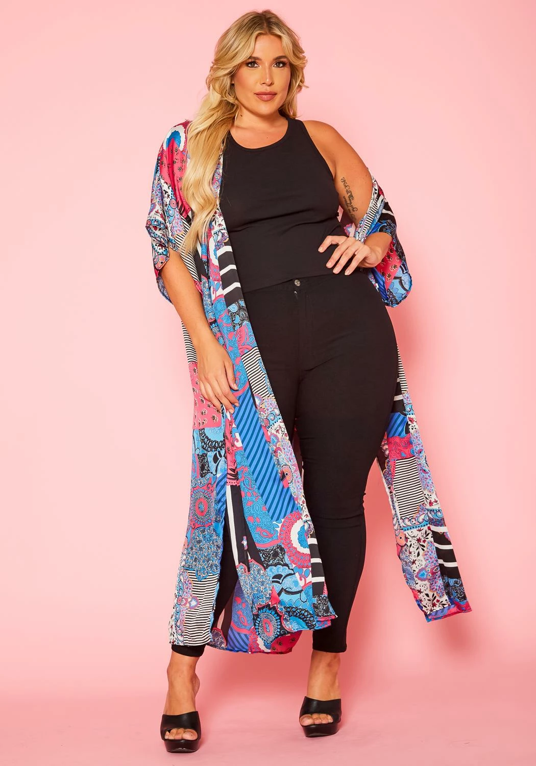 Plus Size Abstract Print Slit Kimono Cardigan 3 Plus Size Abstract Print Slit Kimono Cardigan - Image 3