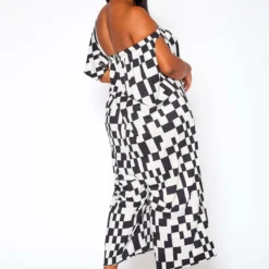 Plus Size Wide Legged Pocket Jumpsuit -Radiant Drape Sales 2020904 002 5