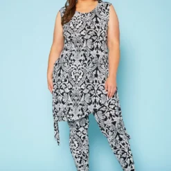 Plus Size Multi Print Sleek Top & Leggings Set