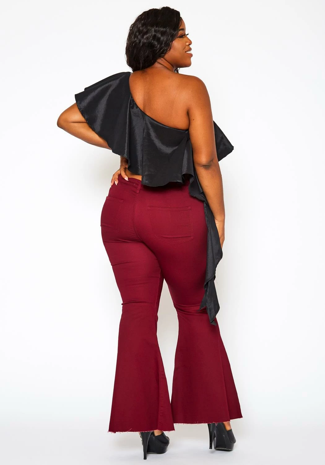 Plus Size Asymmetric Hem One Sleeve Crop Top 5 Plus Size Asymmetric Hem One Sleeve Crop Top - Image 5