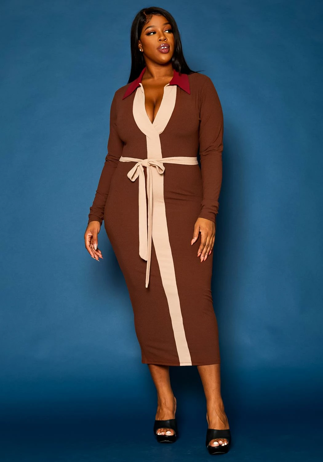Plus Size Ribbed Knit Color Trim Midi Dress 2 Plus Size Ribbed Knit Color Trim Midi Dress - Image 2