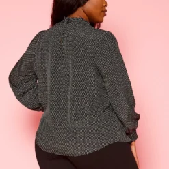 Plus Size Dainty Floral Print Blouse -Radiant Drape Sales 2021430 001 5