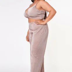Plus Size Pleated Twist Hem Cami Top & Flare Pants Set -Radiant Drape Sales 2022635 002 3