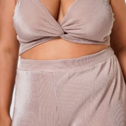 Plus Size Pleated Twist Hem Cami Top & Flare Pants Set -Radiant Drape Sales 2022635 002 5