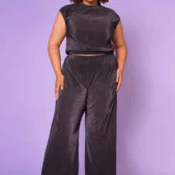 Plus Size Pleated Trousers